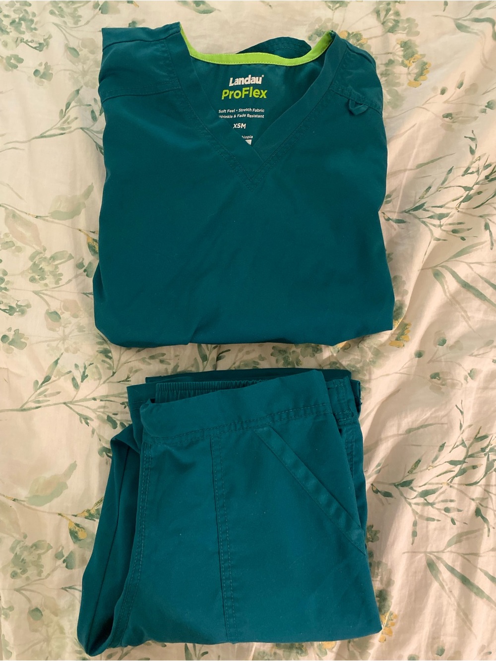 Landau Size XS ProFlex Dark Teal Scrub Set with Lime Tie